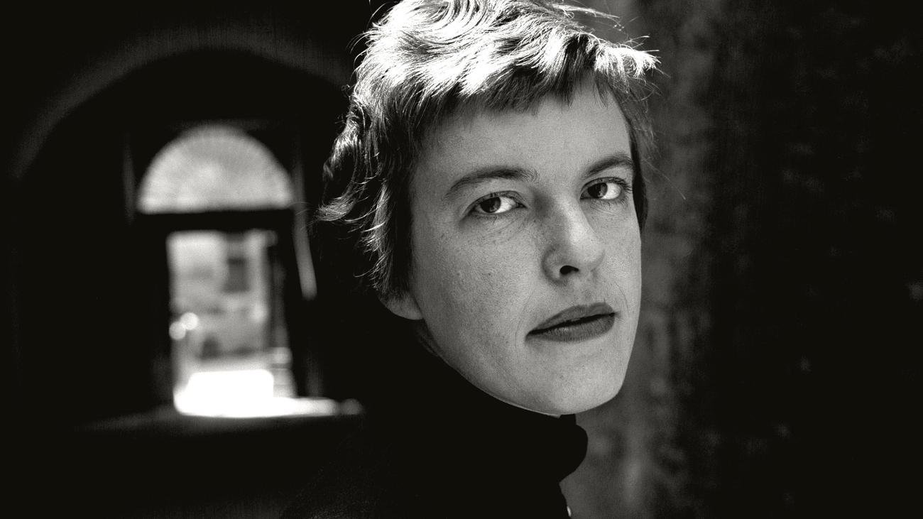 Gedichte von Ingeborg Bachmann: Frei und damit verloren