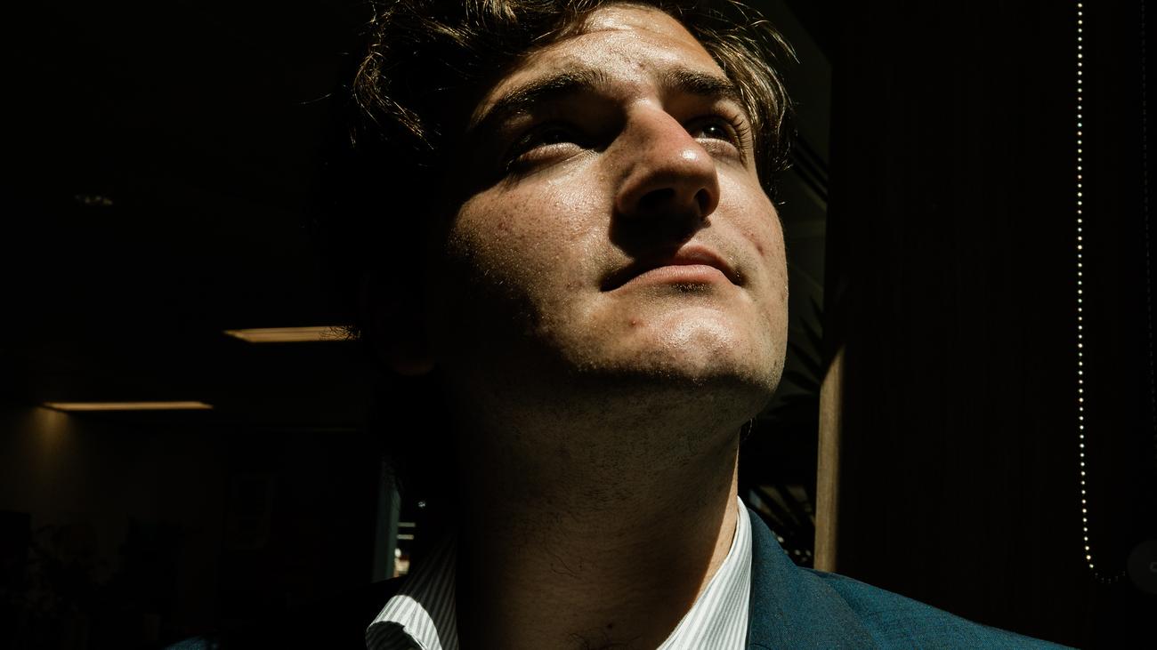 »How to Rule the World« von Theo Baker: Theo Baker enthüllt die Lügenkultur der Tech-Milliardäre
