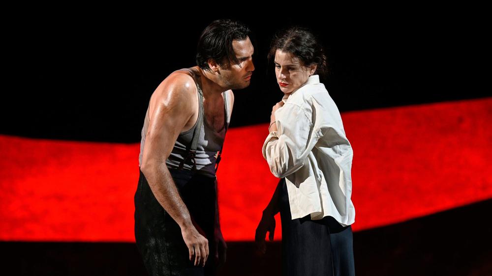 Salzburger Festspiele: Jonathan Tetelman und Asmik Grigorian glänzen in Salzburg als Don José und Carmen.