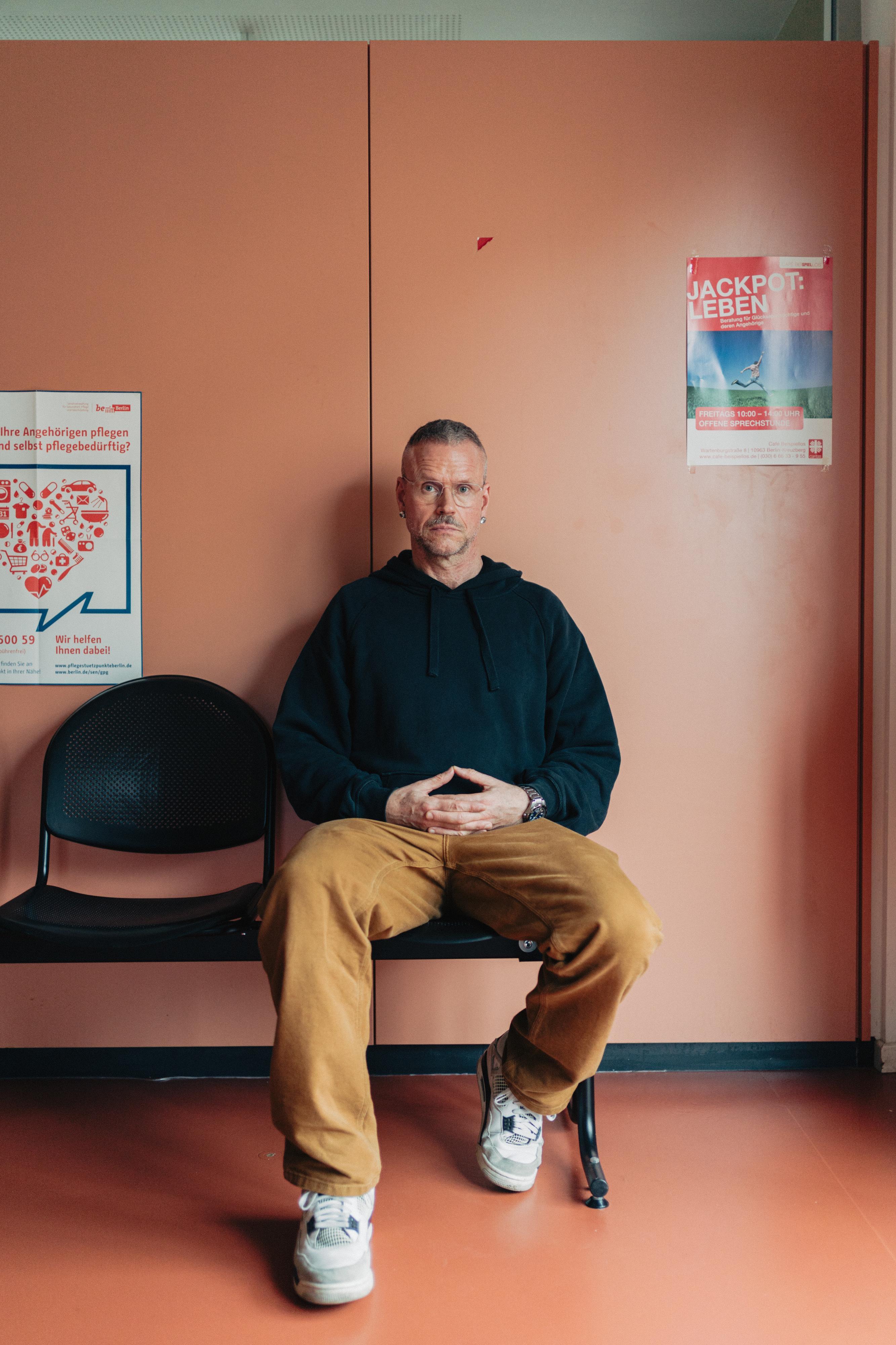 Sozialarbeiter und Psychiater: Andreas Grabner mag seinen Job. Obwohl viele Menschen seine Hilfe brauchen, aber nicht wollen.