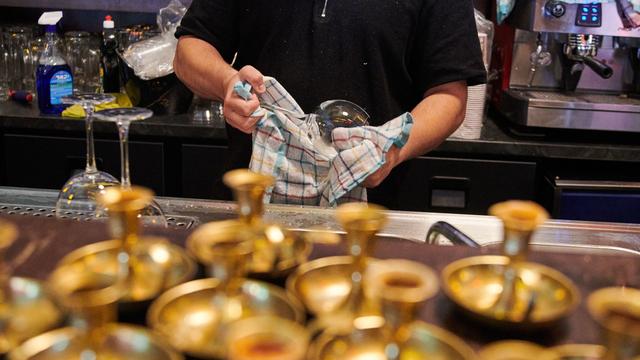 Lohn: Fast jeder fünfte Beschäftigte verdient weniger als 15 Euro