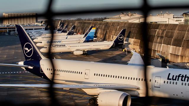 Flugverkehr: Flugbegleiter der Lufthansa streiken am Freitag