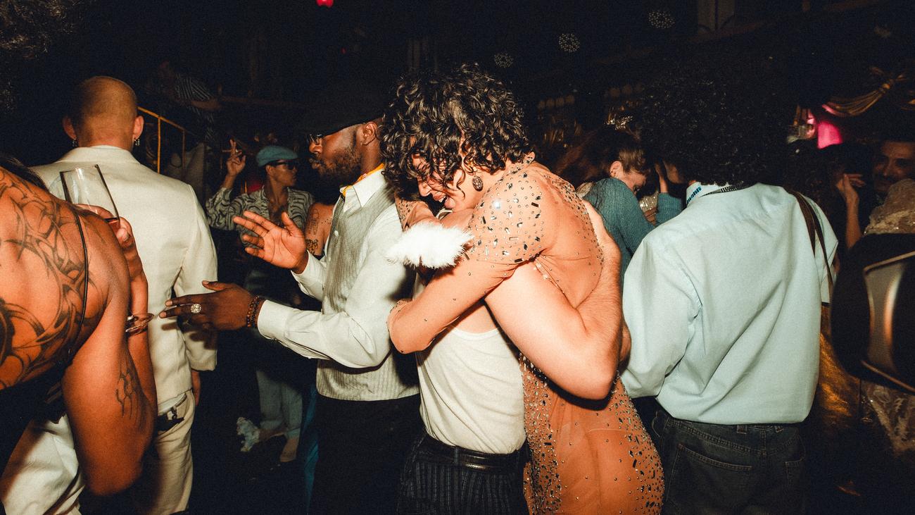 Sexpartys: Was hier gleich passieren wird? »Liebe«