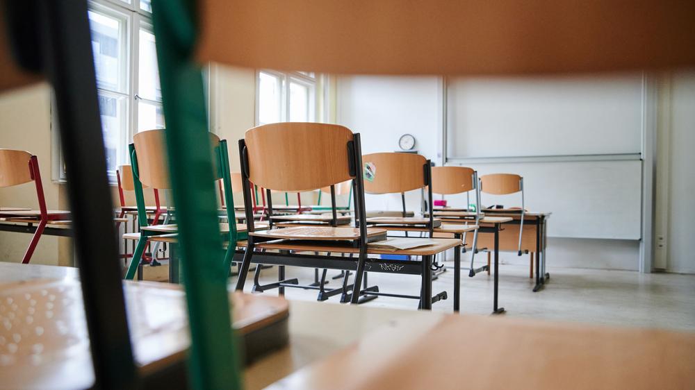 Corona-Schulschließungen Eltern Grundschulkinder Mütter Väter Arbeit