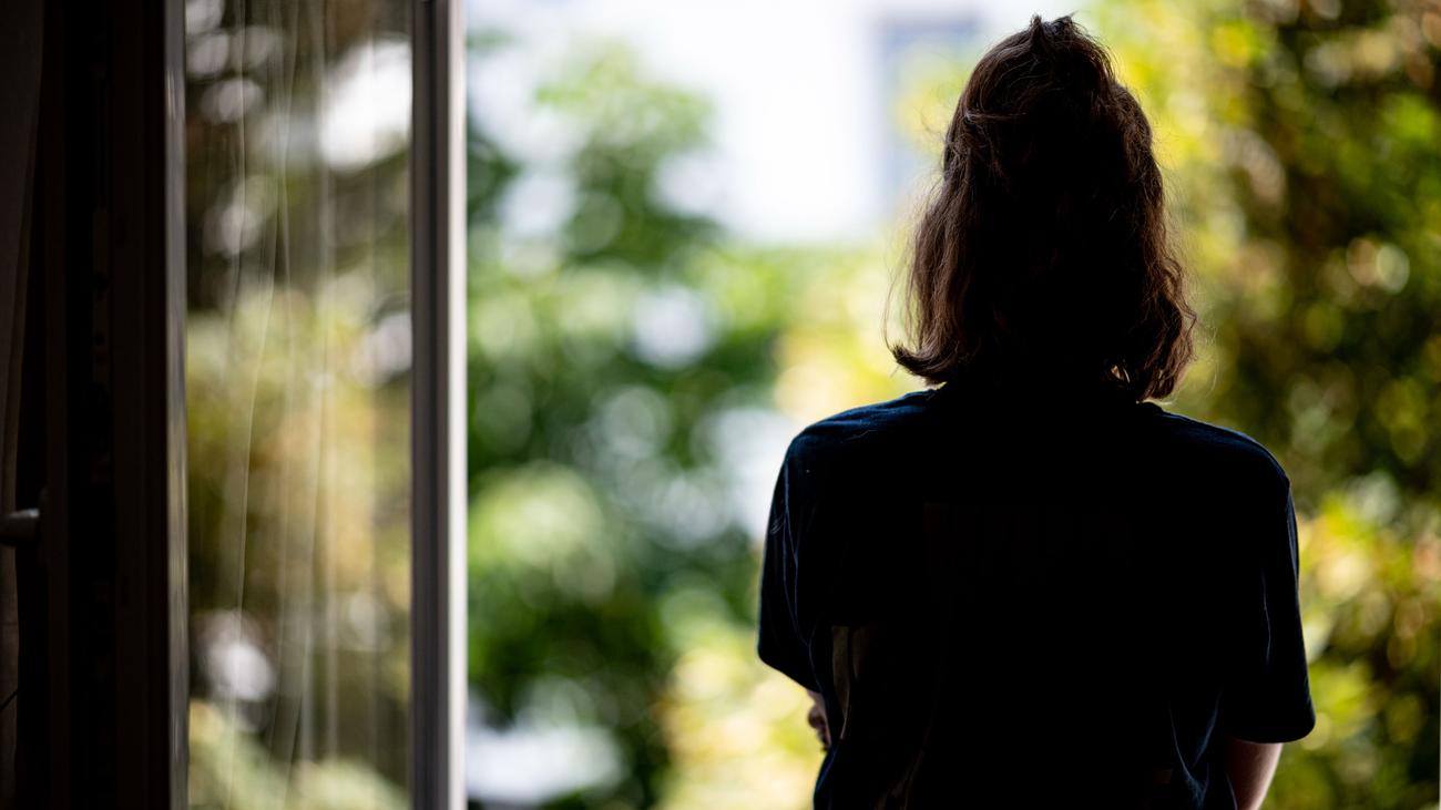 AOK Absenteeism Report: Employees are absent more frequently due to mental ...