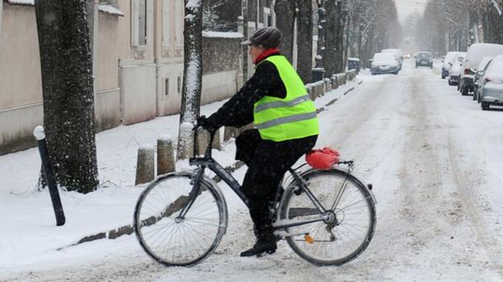 Radfahren in Stuttgart: Schneeketten fürs Fahrrad?