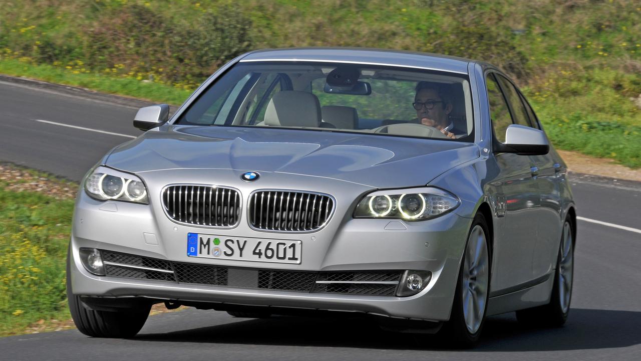 Sparsam mit Verbrennungsmotor: Mit fünf Litern im Fünfer BMW