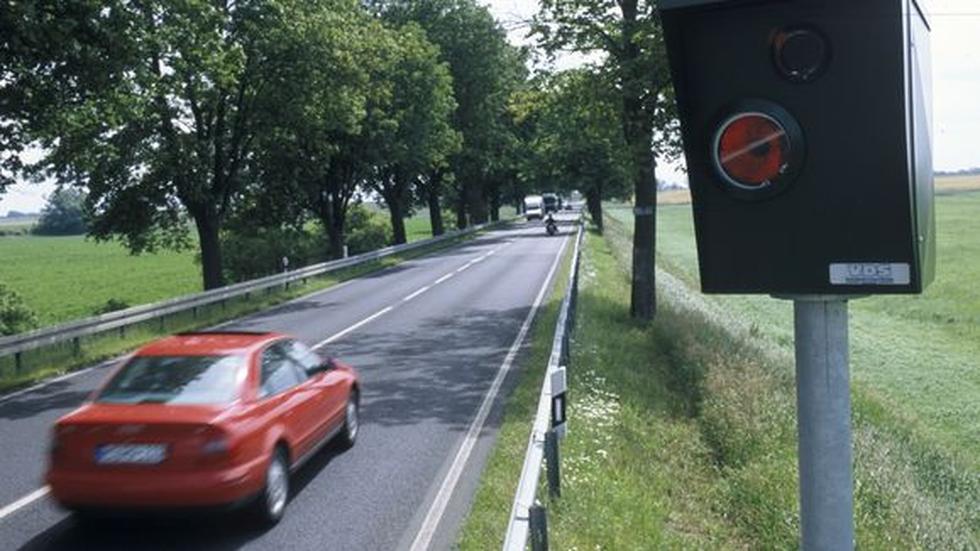 Verkehrssicherheit: Radarfallen machen Landstraßen sicherer