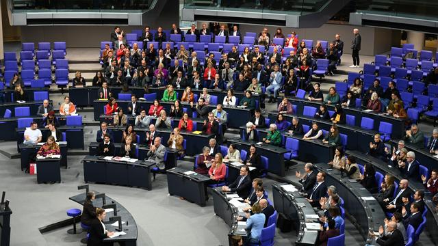 Bafög: Grüne verlangen namentliche Abstimmung über