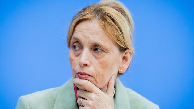 Bild: Pisastudie 2026: Karin Prien nennt Ergebnisse von Pisa-Studie »besorgniserregend«