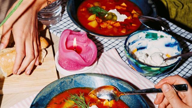 (+) Soljanka mit Dill und Schmand: Soljanka mit Dill und Schmand