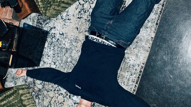 (+) Polit-Influencer: Der Riese, der mit Rechten redet