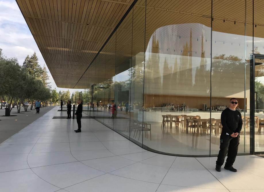 ultimative grune architektur bepflanzten wanden, apple park: das enterprise und sein raumschiff | zeit online, Design ideen