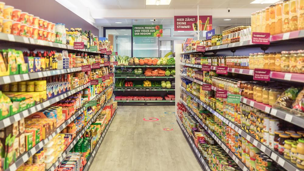 Digitaler Supermarkt: Der Dorfladen in Schnega sieht aus wie ein normaler Supermarkt – kommt aber größtenteils ohne Personal aus.