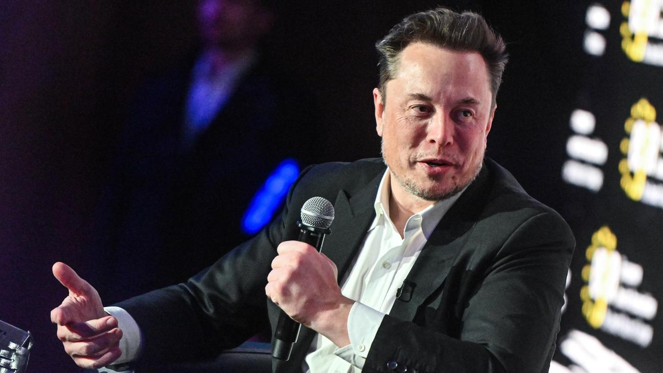 Media Sosial: X membatalkan acara bincang-bincang yang direncanakan setelah wawancara kritis dengan Elon Musk