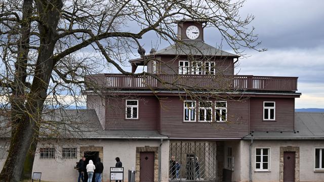 KI-Fakes: KZ-Gedenkstätten warnen vor geschichtsverfälschenden KI-Bildern