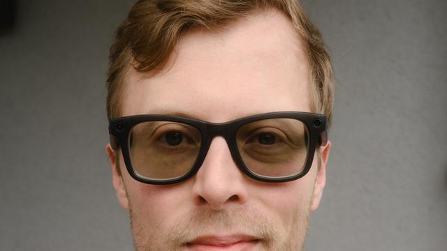 Smart Glasses: Apple's Vision Pro struggles to impress, development reportedly halted
