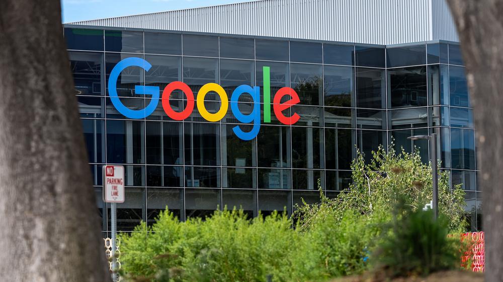 Google: Google hat Wettbewerbsregeln der EU verletzt.
