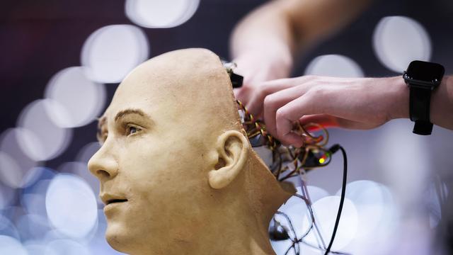 Künstliche Intelligenz: Anthropic-Chef fordert KI-Konzerne zu mehr Langsamkeit auf