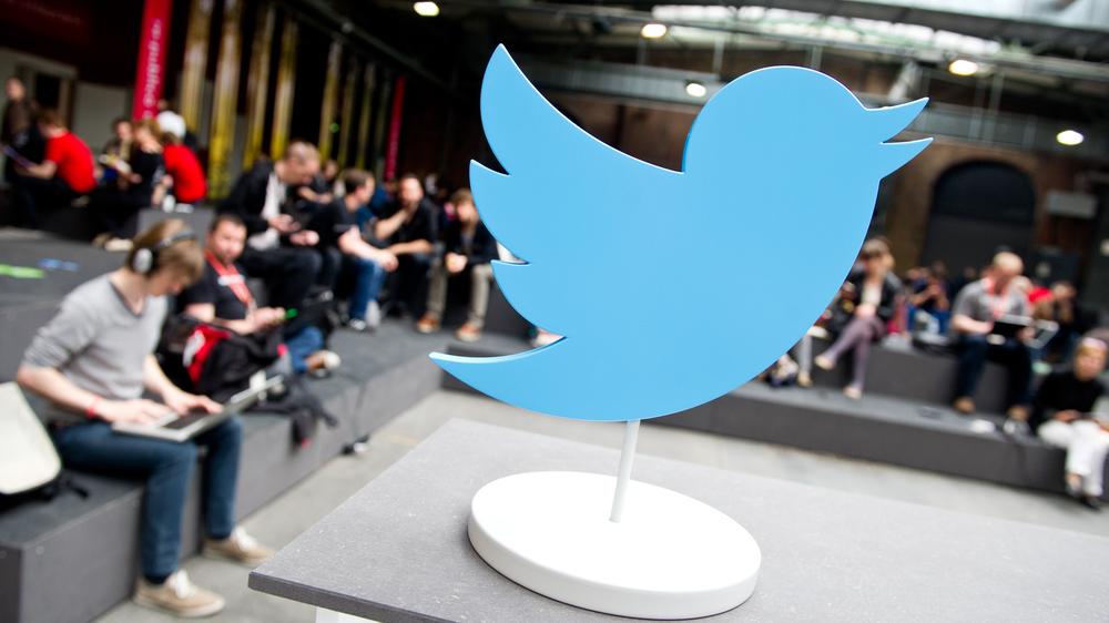 Online-Überwachung: Twitter-Aufsteller auf der re:publica 14 in Berlin