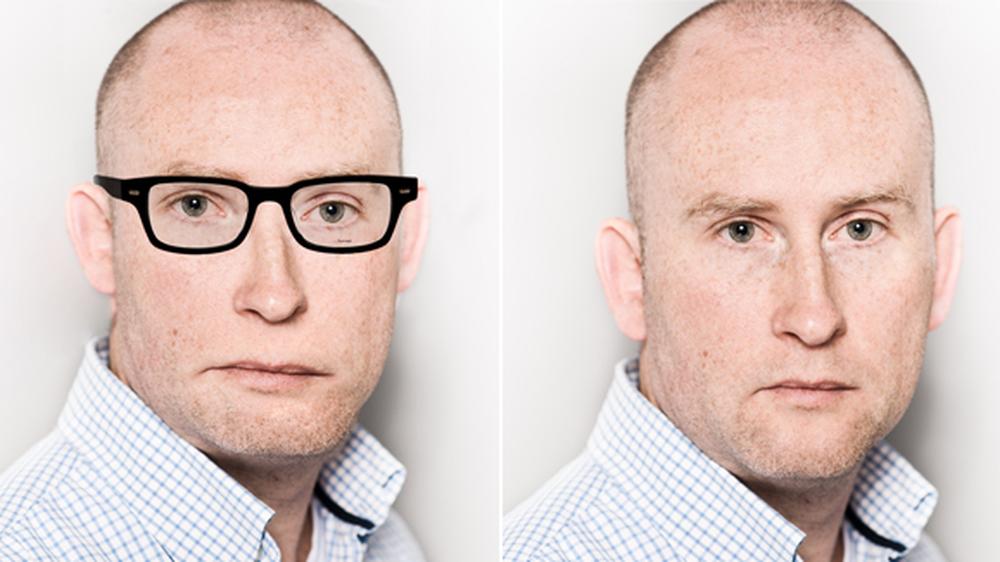 Der Autor rechts im Original und links so verfremdet, dass zumindest die Gesichtserkennung von Android ihn nicht mehr erkennt.