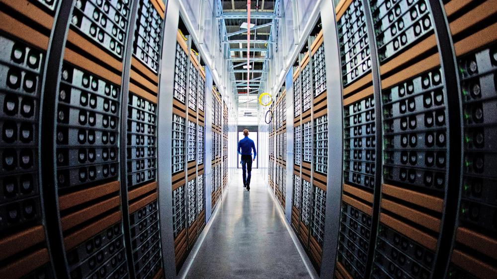 Datenschutz: Wie groß ist die Macht der Technologiefirmen auf die Gesellschaft?