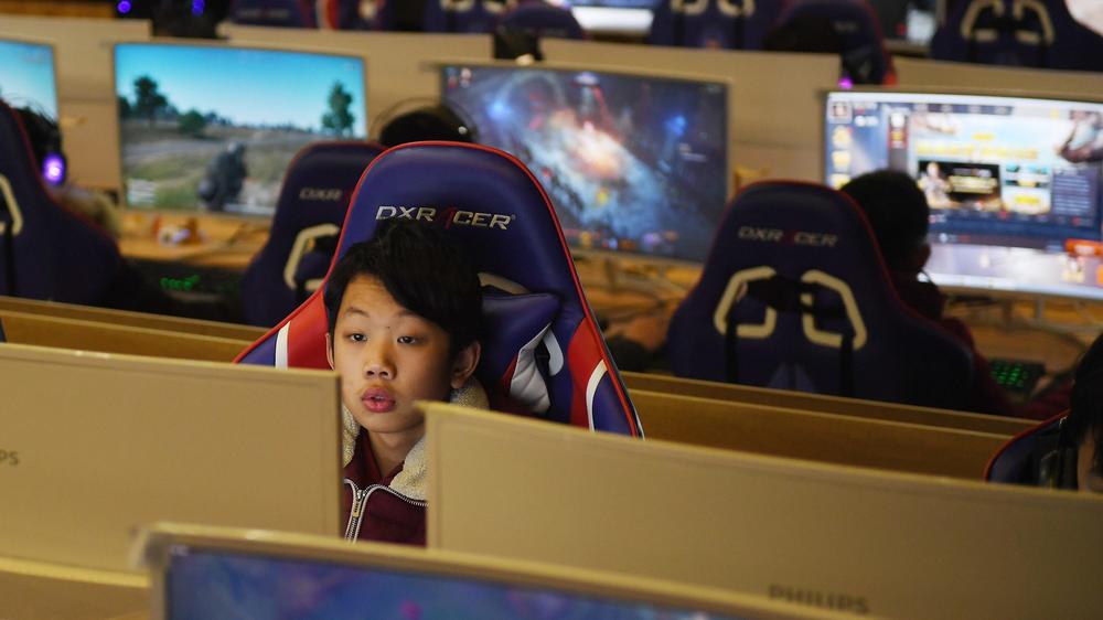 Die chinesische Regierung will Computerspielsucht verhindern. 