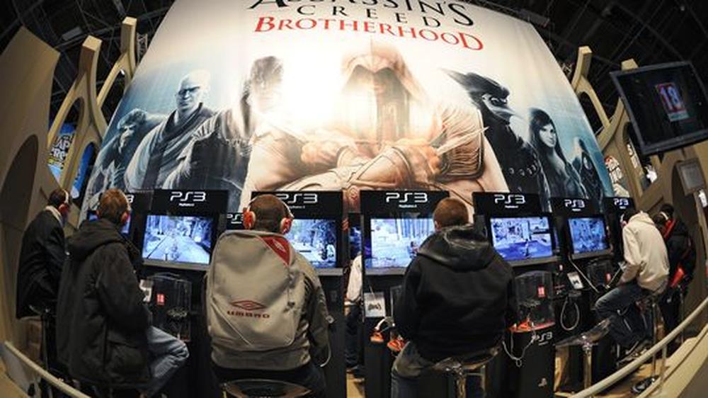 Anonymous: Vor kurzem griff Anonymous das Unternehmen Sony an, weil es gegen den Hack seiner Playstation 3 vorgegangen ist