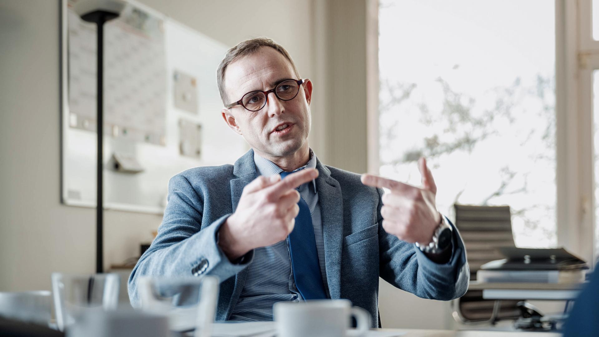 Dirk Schrödter: Vermissen Sie Microsoft schon, Herr Schrödter? "Nein"