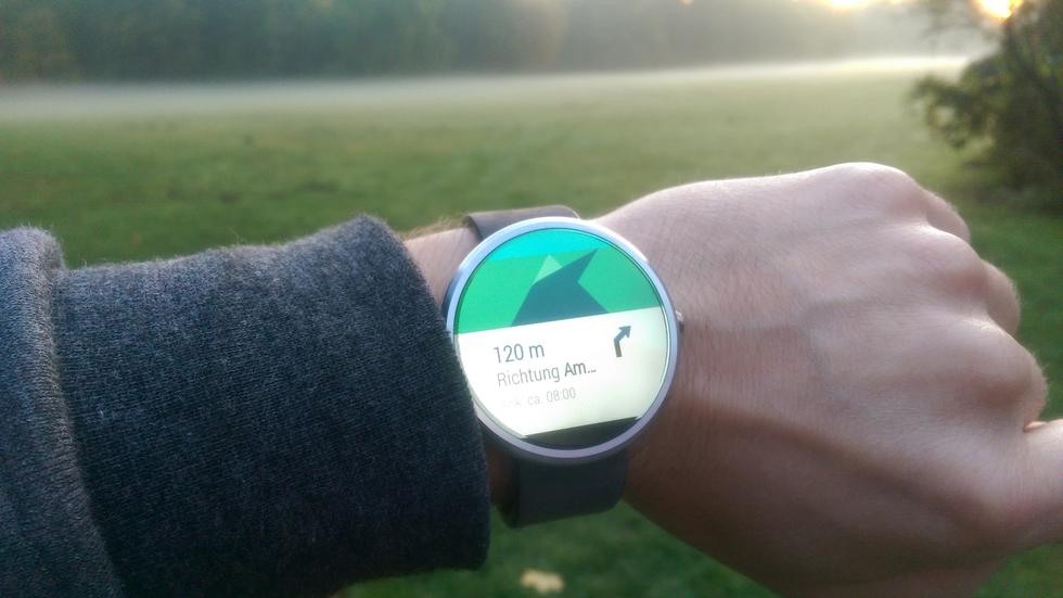 Moto 360 outlet maps