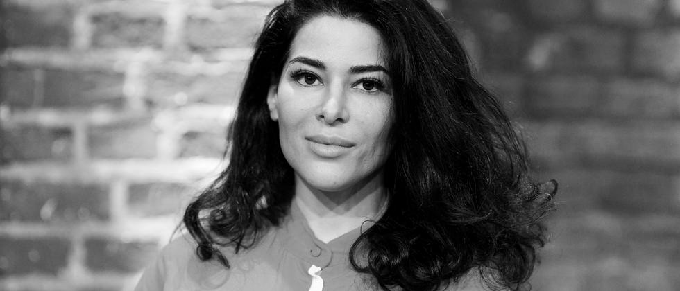 Samira El Ouassil: "Manche nennen mich Kanzlerin der Herzen"