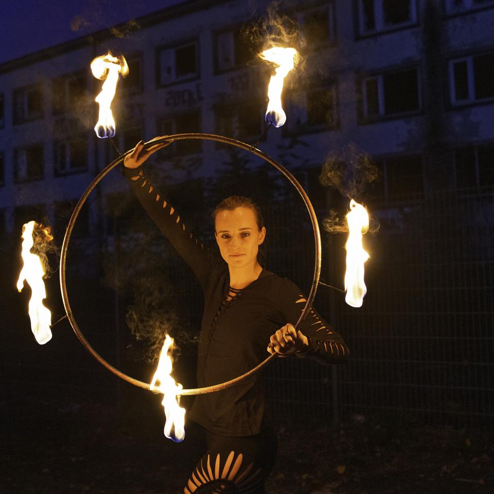 Feuer Hula Hoop Ring of Fire ZEIT ONLINE