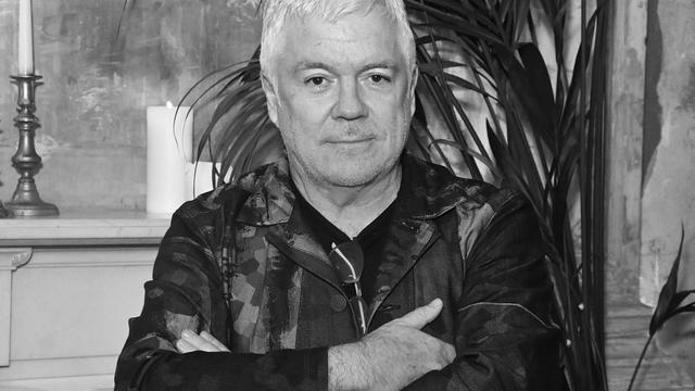 Tim Blanks: Tim Blanks bleibt zu Hause und trägt sein Pet-Shop-Boys-Shirt