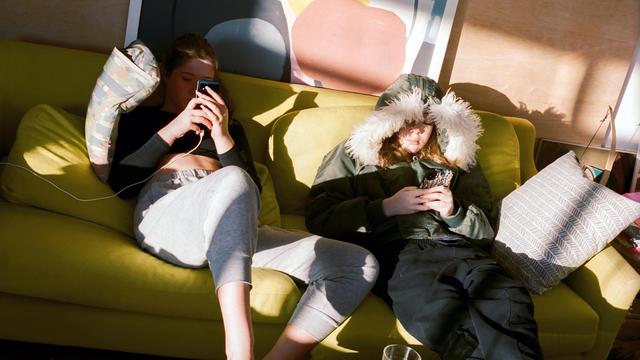 ChatGPT als Therapeut: "Ein Risiko ist, dass Teenager sich emotional stärker abhängig fühlen"