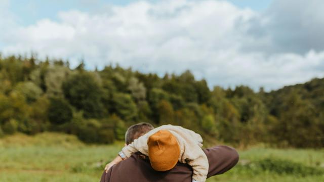 Kabinettsbeschluss: Bundesregierung will die Rechte leiblicher Väter stärken