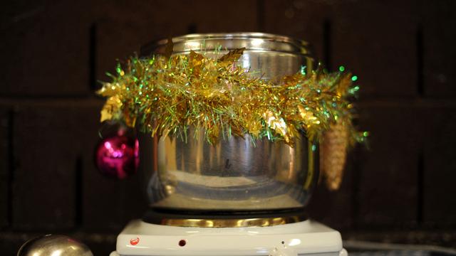 (+) Weihnachten: Warum trinken die warmen Wein in Flammen?