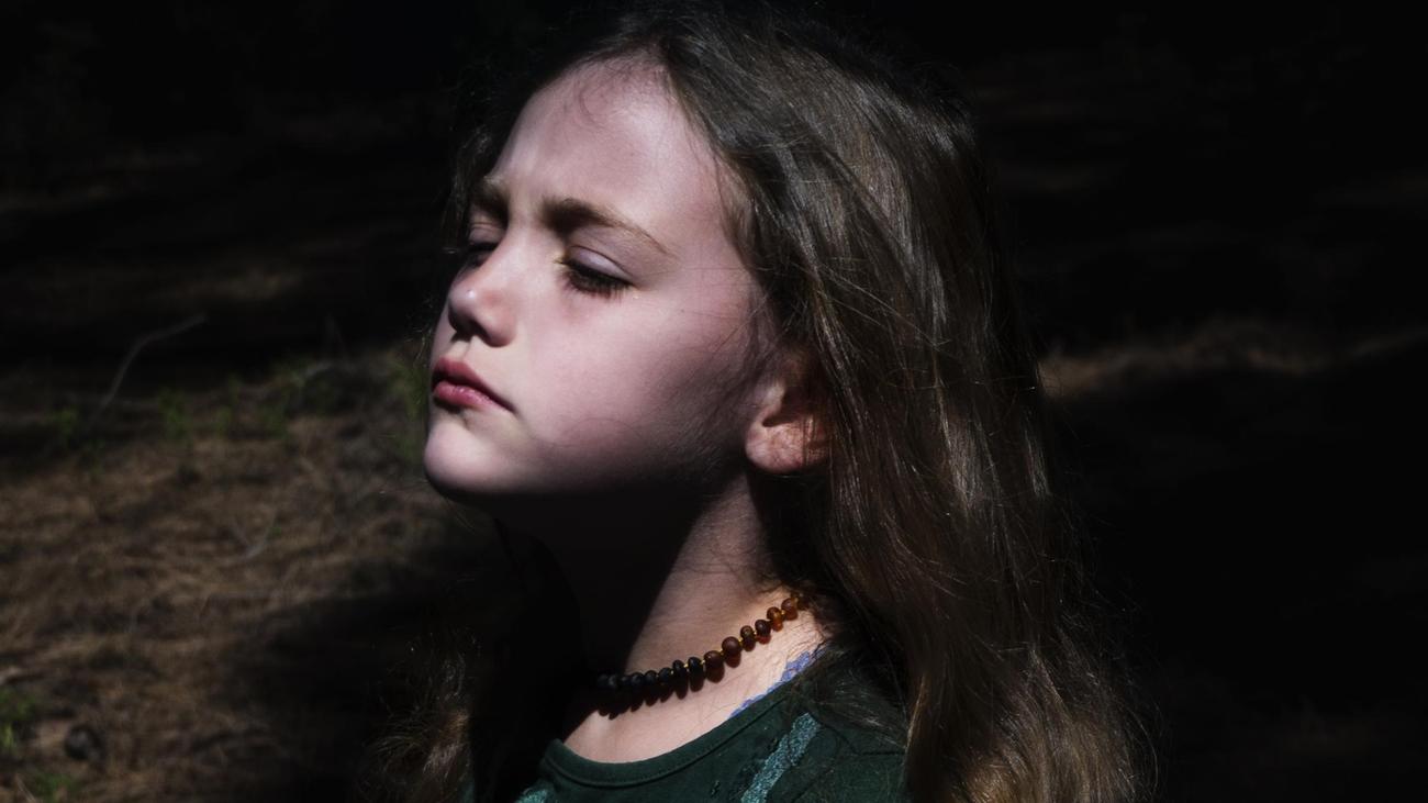 Kinder bei Beerdigungen: »Oma ist gestorben« – »Okay, können wir jetzt weiterspielen?«