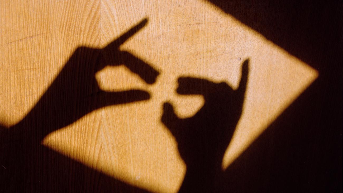 Lästern in Familien: Wenn Eltern lästern, schaden sie ihren Kindern