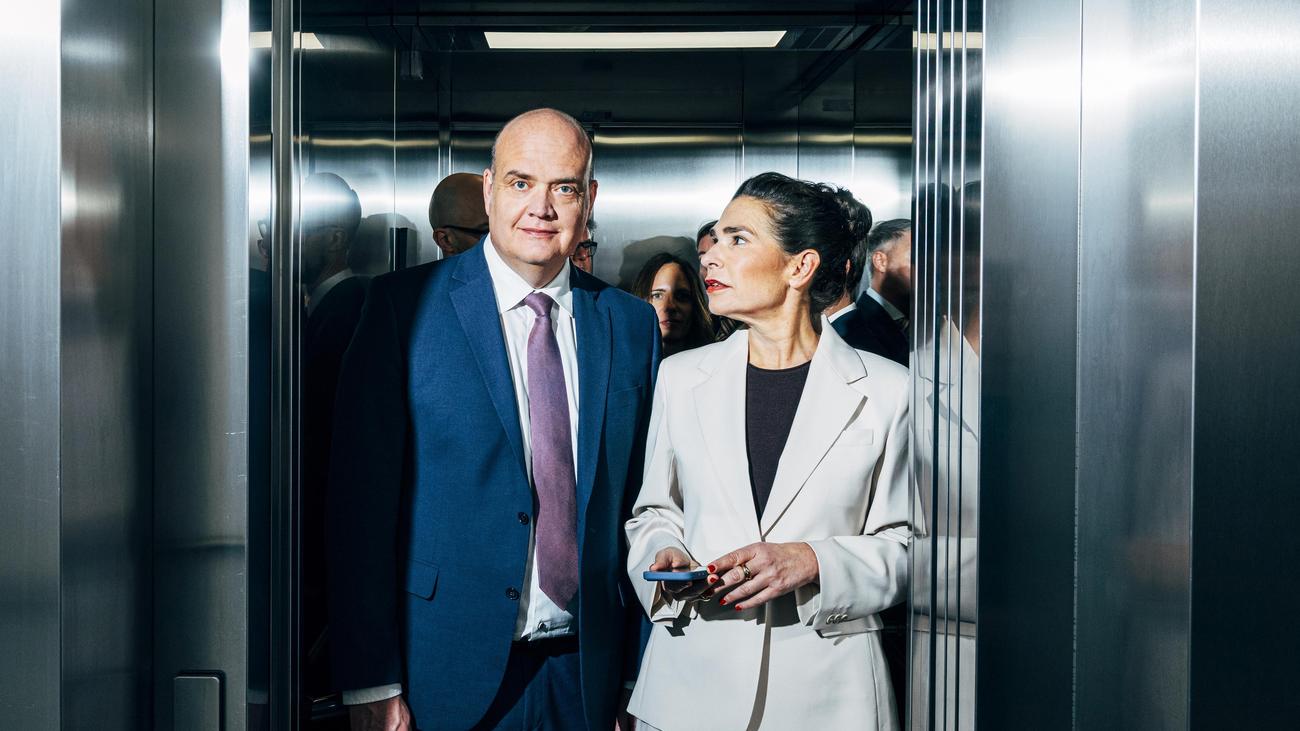 Podcast "Machtwechsel": "Unser Erziehungsbedürfnis ist erschöpft"