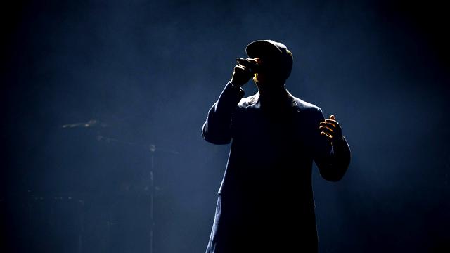 (+) Xavier Naidoo: Weghören, schweigen, weiterfeiern