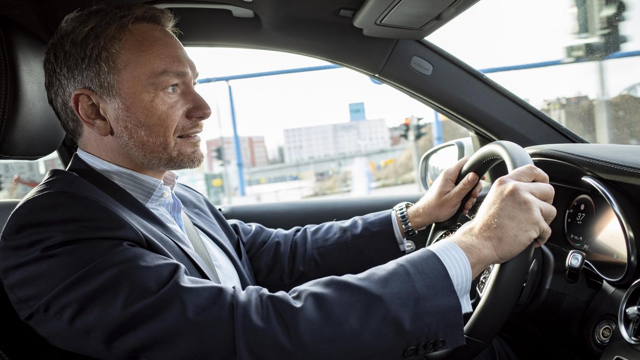 Christian Lindner: Würden Sie von diesem Mann ein Auto kaufen?