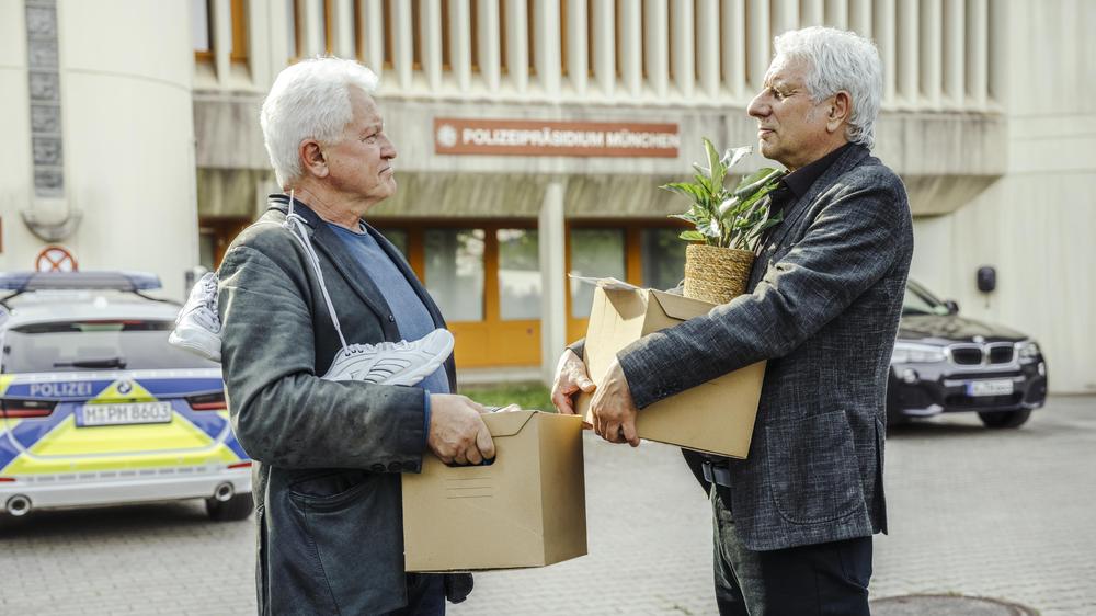 "Tatort" München: "Wir bleiben ja im Kontakt": Der Ivo (Miroslav Nemec, links) und der Franz (Udo Wachtveitl) beim endgültigen Verlassen des Münchner Polizeireviers. Doch es gibt ja noch Folge 100.