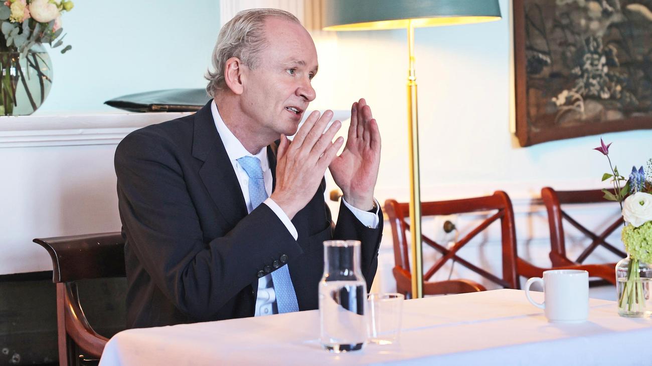 "Alexander" von Ferdinand von Schirach: Das fliehende Klassenzimmer?