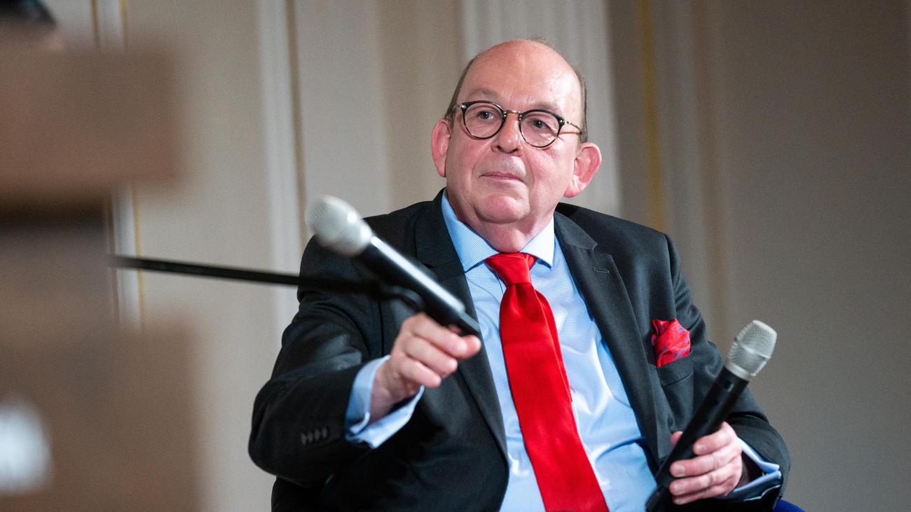 Denis Scheck: Literaturkritiker Denis Scheck reagiert auf Sexismus-Vorwürfe