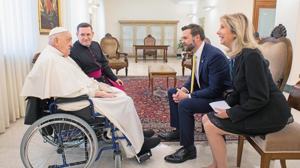  Politiker und Christ oder ein christlicher Politiker? JD Vance durfte 2025 Papst Franziskus im Vatikan treffen.