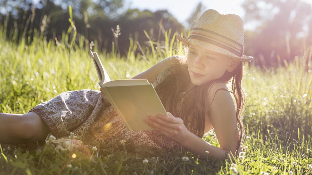 Kinder- und Jugendbücher: Was macht die Ferien noch schöner? Das richtige Buch!
