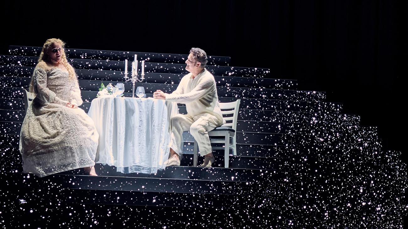 "Lohengrin" in Baden-Baden: Im Schwarzwald steht eine Traum- und Märchenfabrik