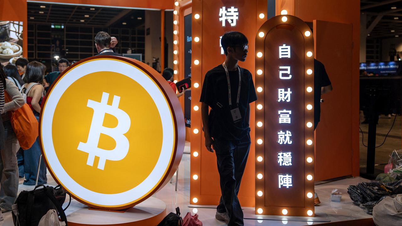 Kryptowährung: Bitcoin erstmals mehr als 125.000 US-Dollar wert | DIE ZEIT