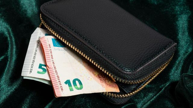 Sparquote: Haushalte in Deutschland sparen etwas weniger als im Vorjahr