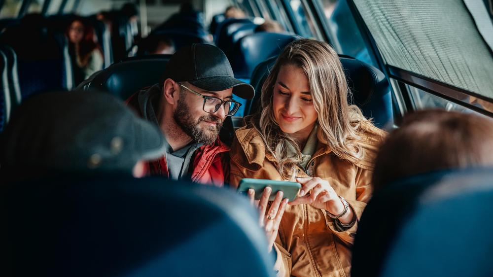  Wer weit im Voraus bucht, kann künftig mit weniger Bahnbonuspunkten ein Ticket buchen, spontane Fahrten dürften teurer werden.